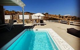 Parian White Luxury Apartments